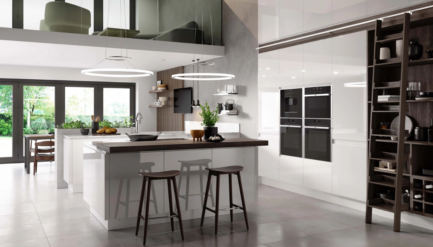 In-Line Painted Modern Kitchen Design